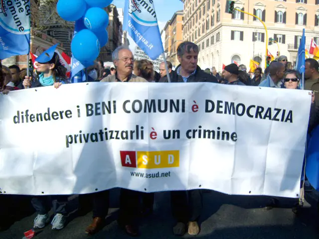 Difendere i beni comuni: manifestazione Obbedienza civile